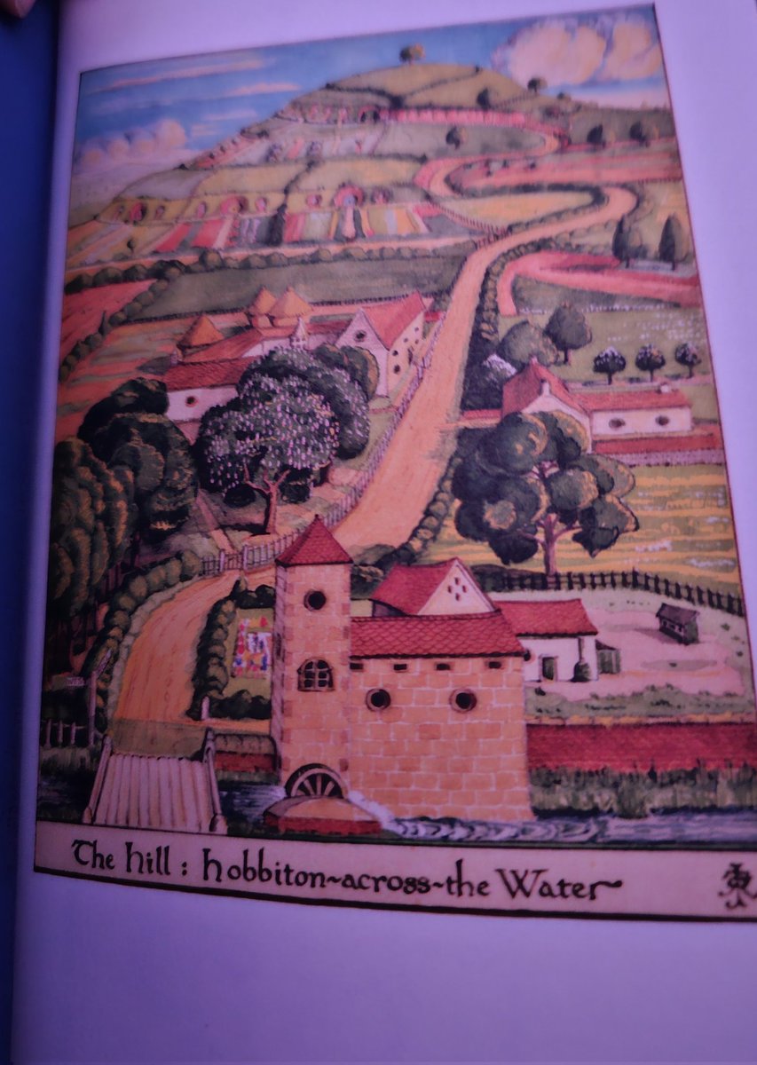 Fadingarcader's tweet image. #CurrentlyReading

The Hobbit (1937)

To honor J.R.R. Tolkien, who was born on this day in 1892.

#TolkienDay
#TheHobbit