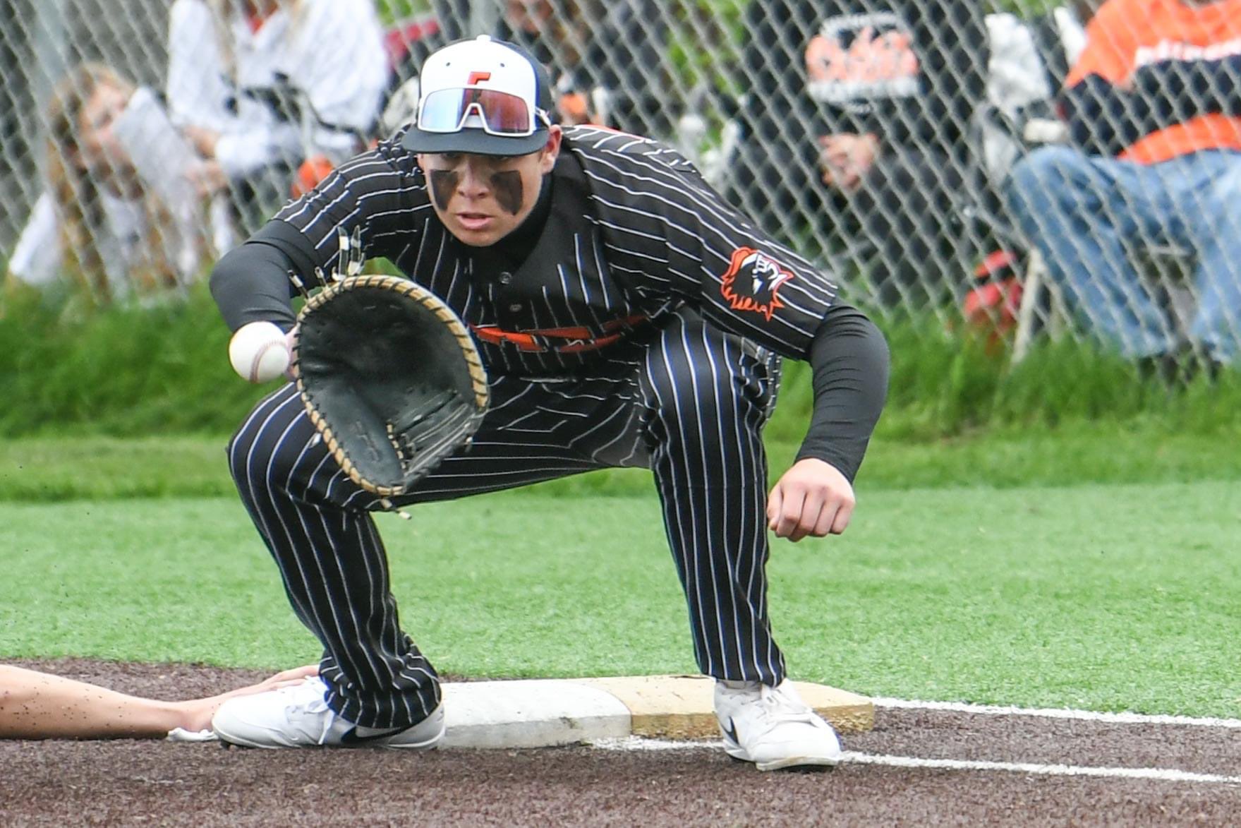 SC East Baseball on X As 2024 begins we d like to thank our 2023 sponsors. Your support directly contributed to New black pinstripe varsity uniforms A second freshman uniform orange New infield