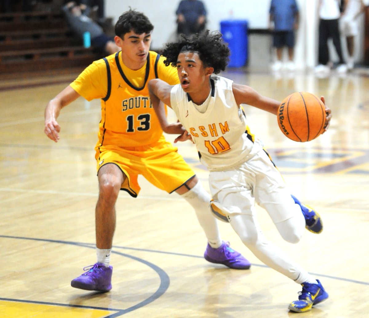 marviljr's tweet photo. #Cantwell Sacred Heart of Mary (8-7) plays La Salle (8-5) at 7 tonight at home in the Santa Fe League boys basketball opener for both teams. #cshmhs #cshmathletics #LaSalleLancers #SGVNSports #cifss https://t.co/Q8ImovVylJ