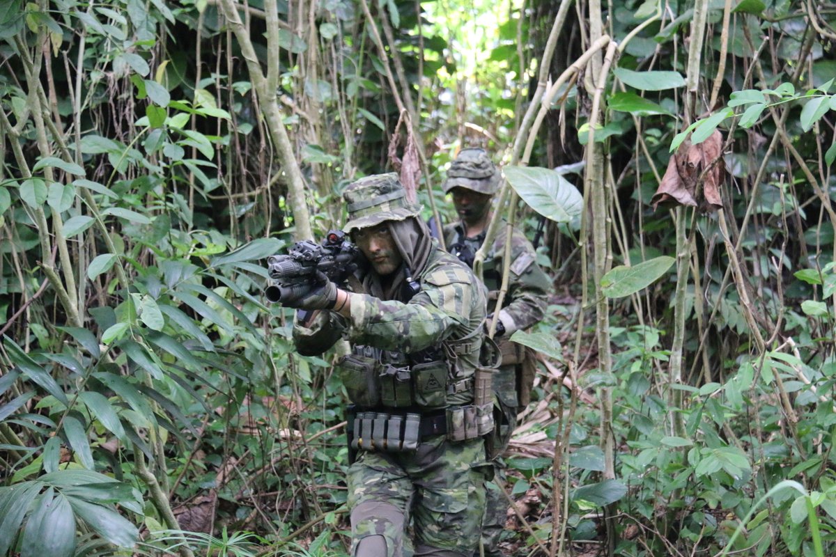 gblshq's tweet photo. GBLS Co., Ltd.
(Military &amp; Law Enforcement Official Supply)
(軍、警察、司法機関に公式納品）
Real Training Weapon (RTW)
Republic of Korea, United States, Japan, UAE, Slovenia, UK, Canada, Australia * Five Eyes
Exclusive model available only for Military &amp; Law Enforcement https://t.co/PJ1igJCyAt