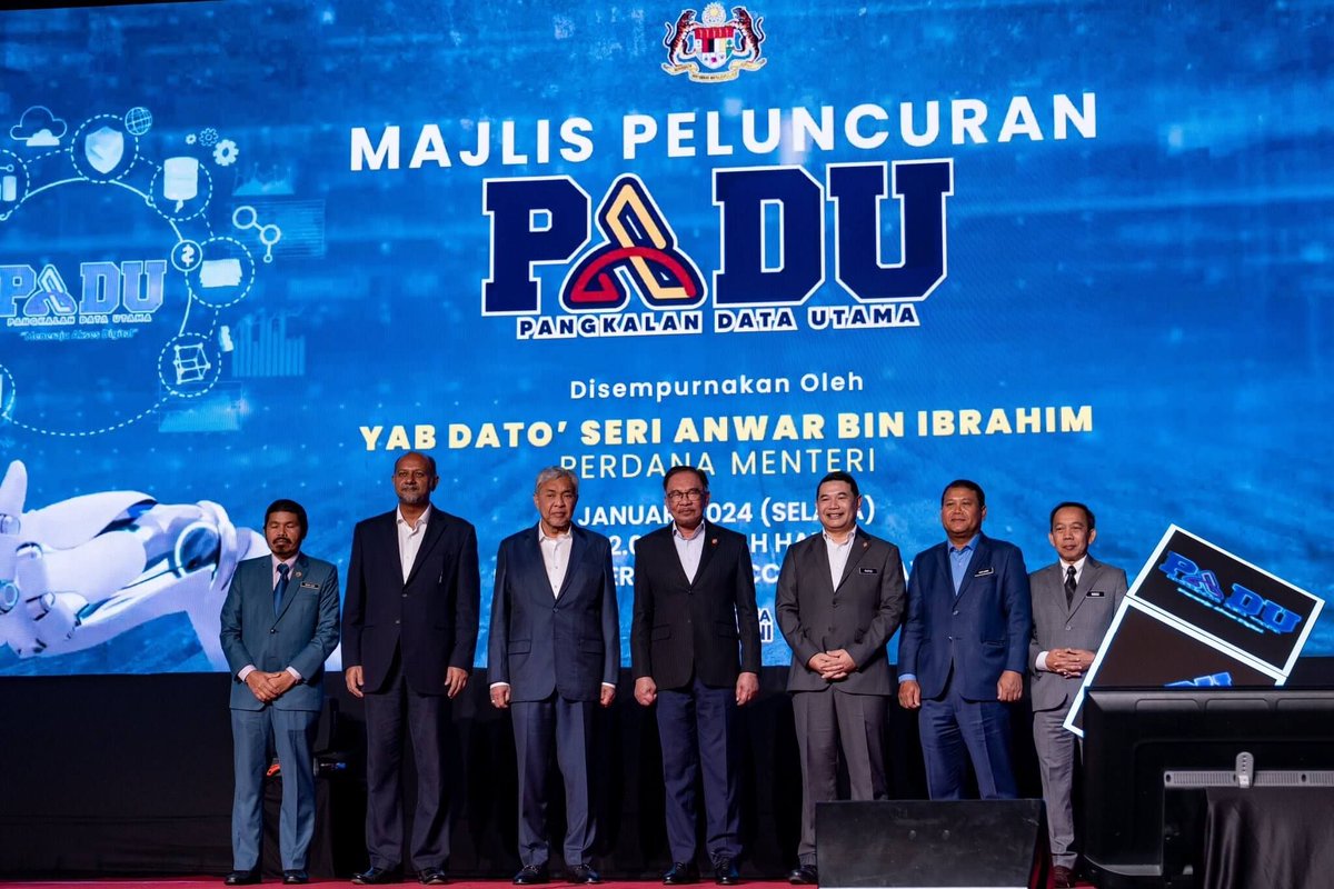 TechWireAsia's tweet photo. Is Padu the Malaysian national central database as secure as it should be? TWA explores its vulnerabilities. https://t.co/vVtUh3TGVY https://t.co/3cdJwfhaNG