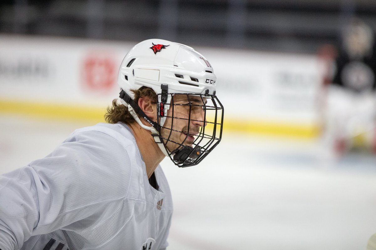 OmahaHKY's tweet image. Ice in the desert.. who'd of thought?

2⃣ more sleeps until we drop the puck for the Desert Hockey Classic!

#OmahaHKY