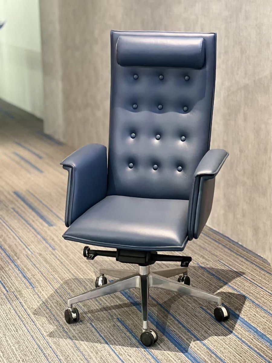 Alice_SuperBody's tweet photo. Leather chair making from factroy 

#officechair #sofa #officesofa #commercialsofa #showroom #officefurniture #officemeshchair #officedesign #leatherchair #officedesk #ergonomicchair #trainningchair #officefurniture #executivechair #liftchair #meshchair #swivelchair https://t.co/nnGCCrjnF1