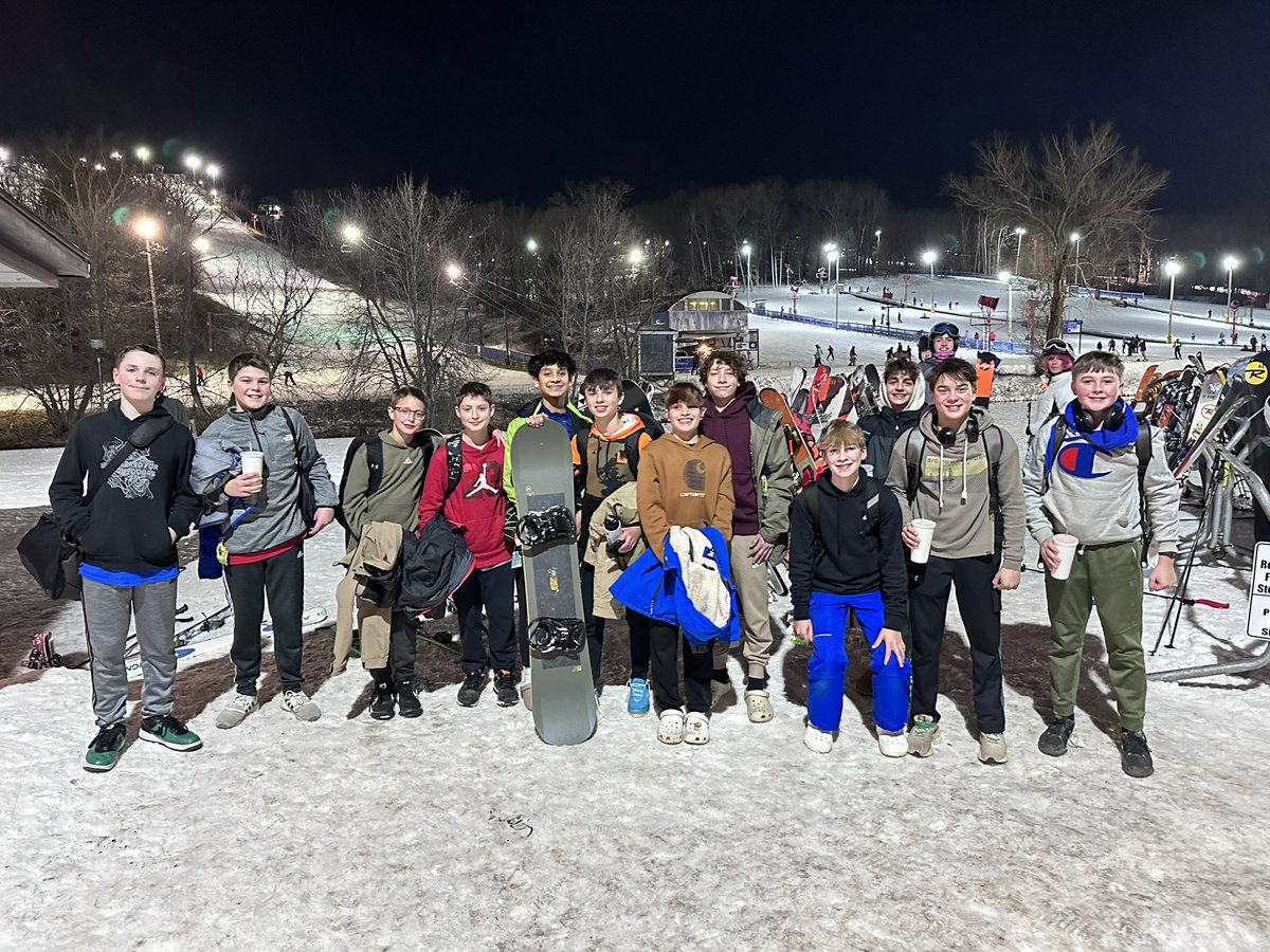 WHMS SKI &BOARD CLUB tweet media