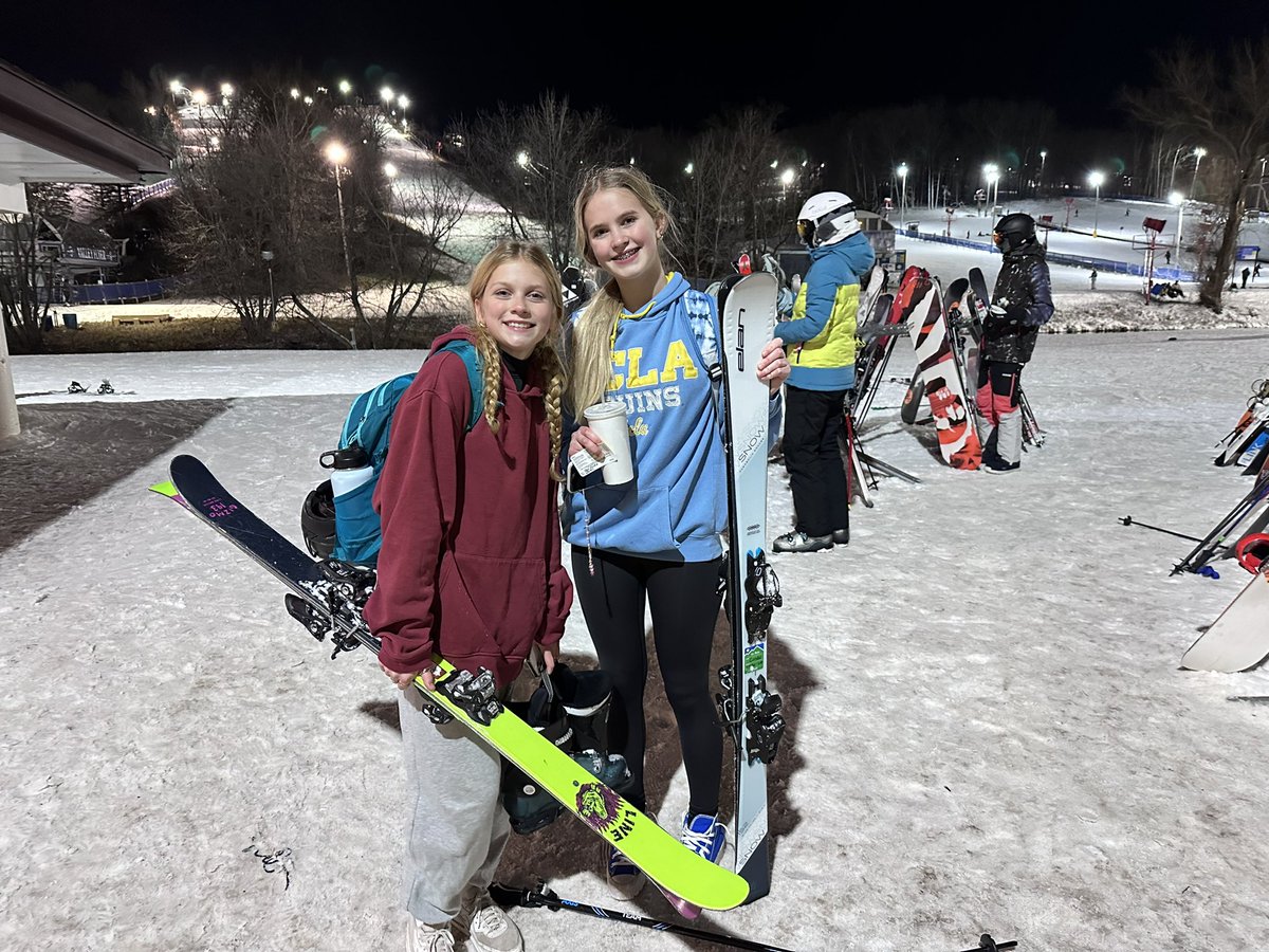 WHMS SKI &BOARD CLUB tweet media