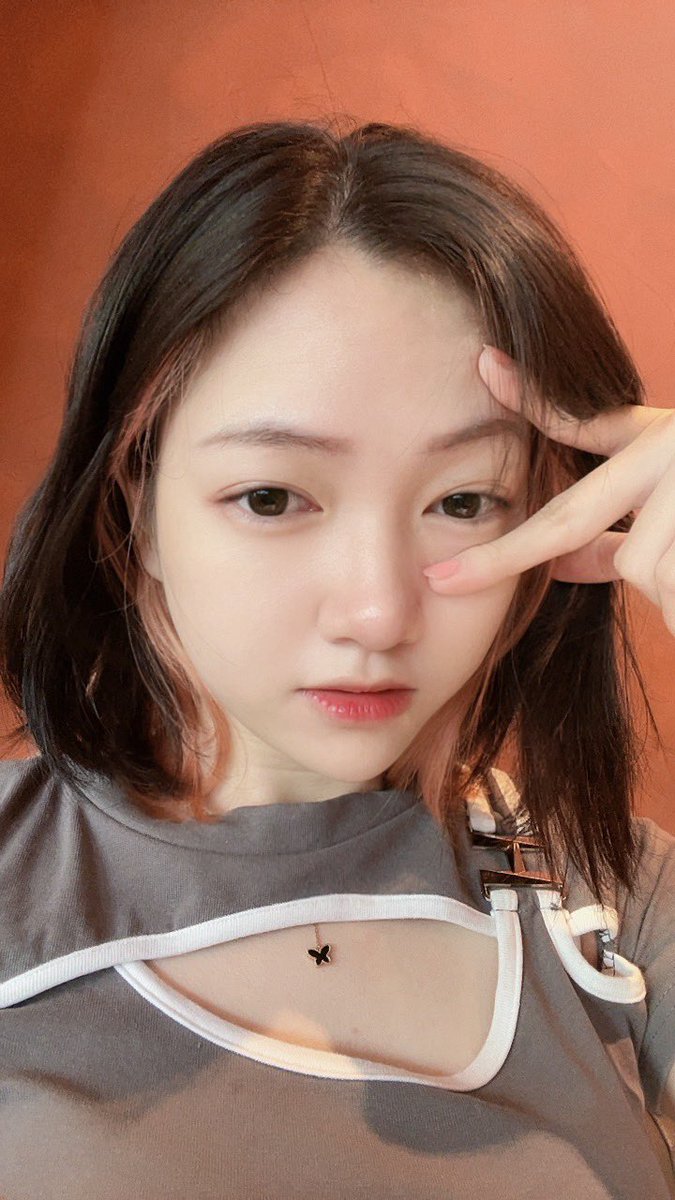 jetsukii's tweet photo. Pagi semuaaaaa, jgn lupa berak 😚💖 https://t.co/5lb1uMrlwW