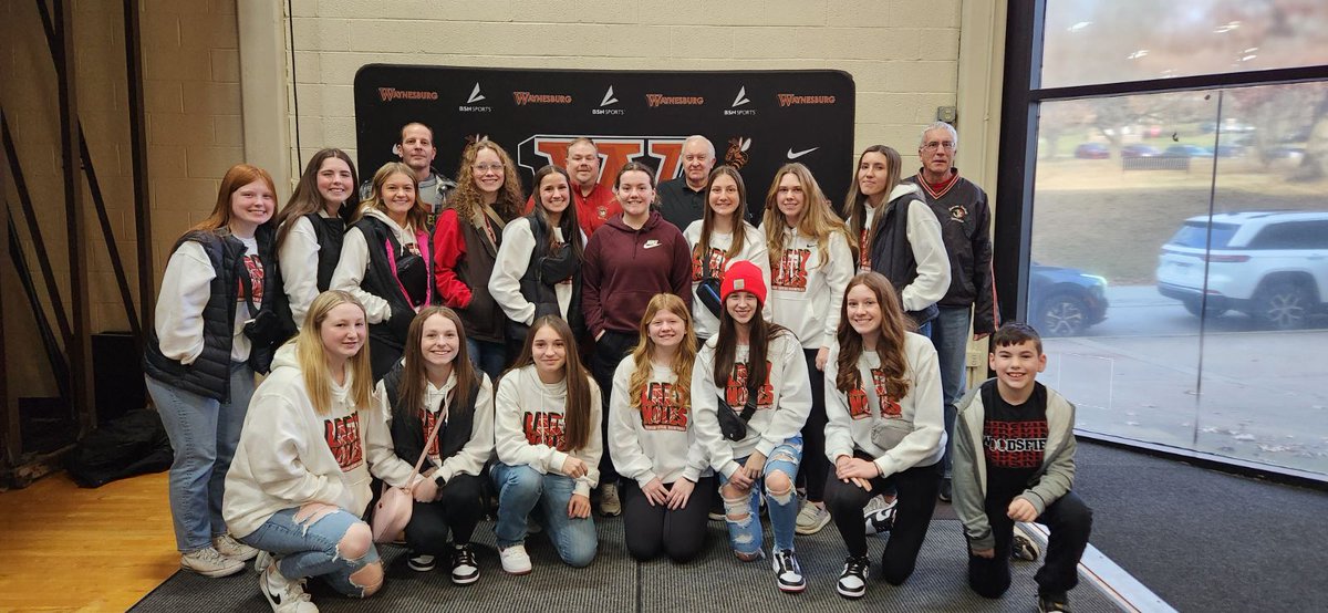 Today, the Lady Noles traveled to Waynesburg University to watch 2022 MCHS graduate Kalista Friday and the Lady Jackets take on Franciscan University. Waynesburg won 65-37. Kalista contributed 13 points, 9 rebounds, 2 assists and 3 steals in the victory. #TheSeminoleWay #GoNoles