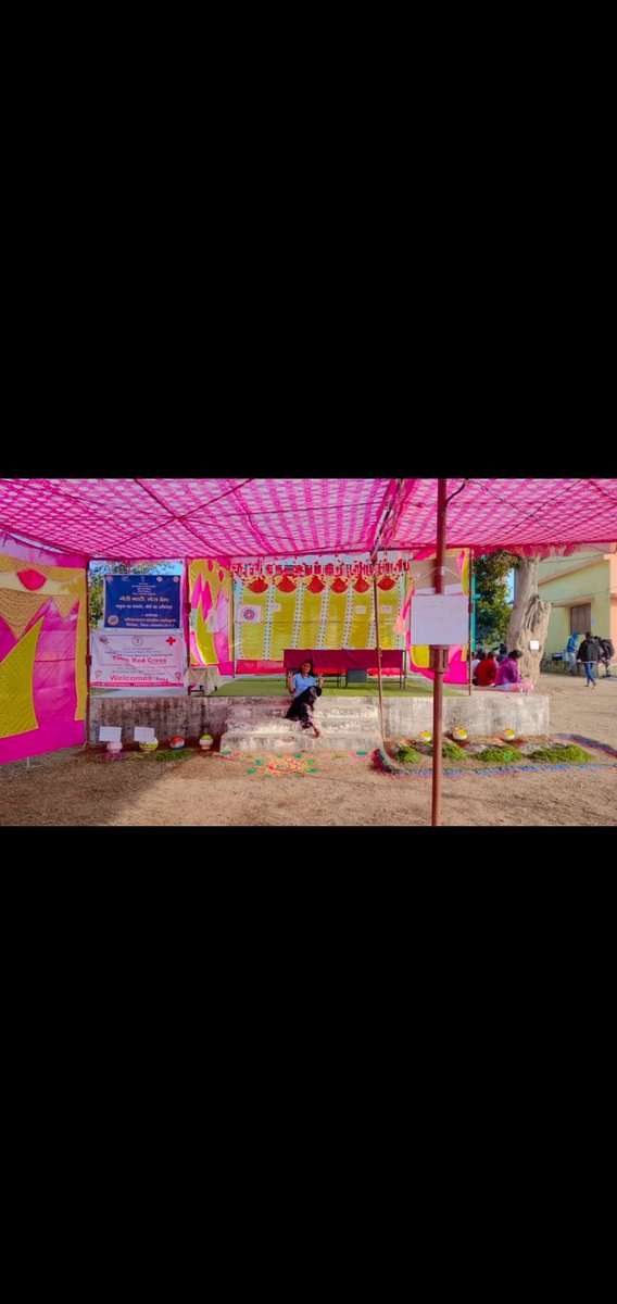 sameerPardhi14's tweet photo. Camp me nss valentiyar ka sivir sthal  ...😍 https://t.co/C3lFNYBbob