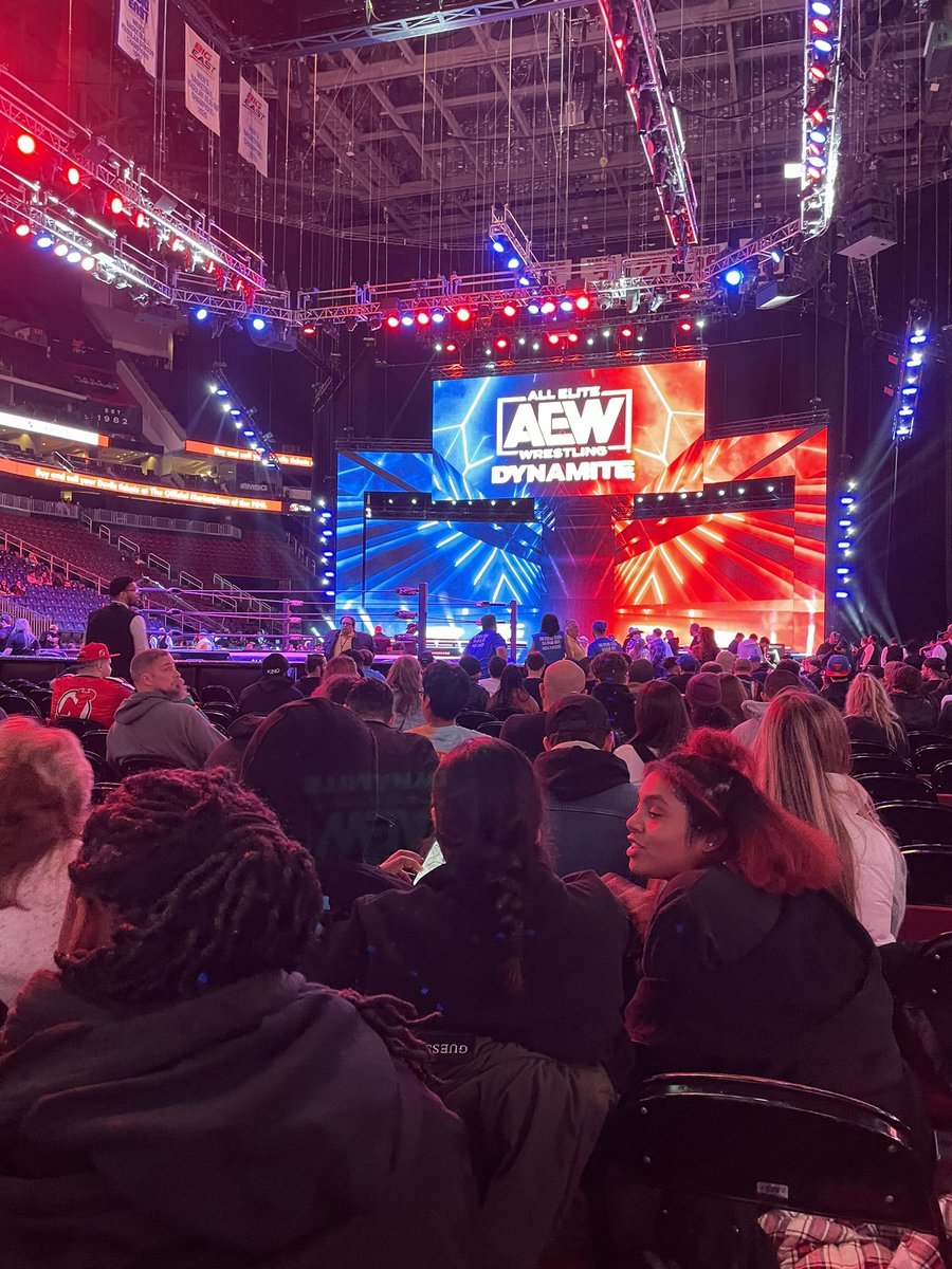 We acting up tonight #AEW #AEWDynamite #NewJersey #PrudentialCenter #Newark