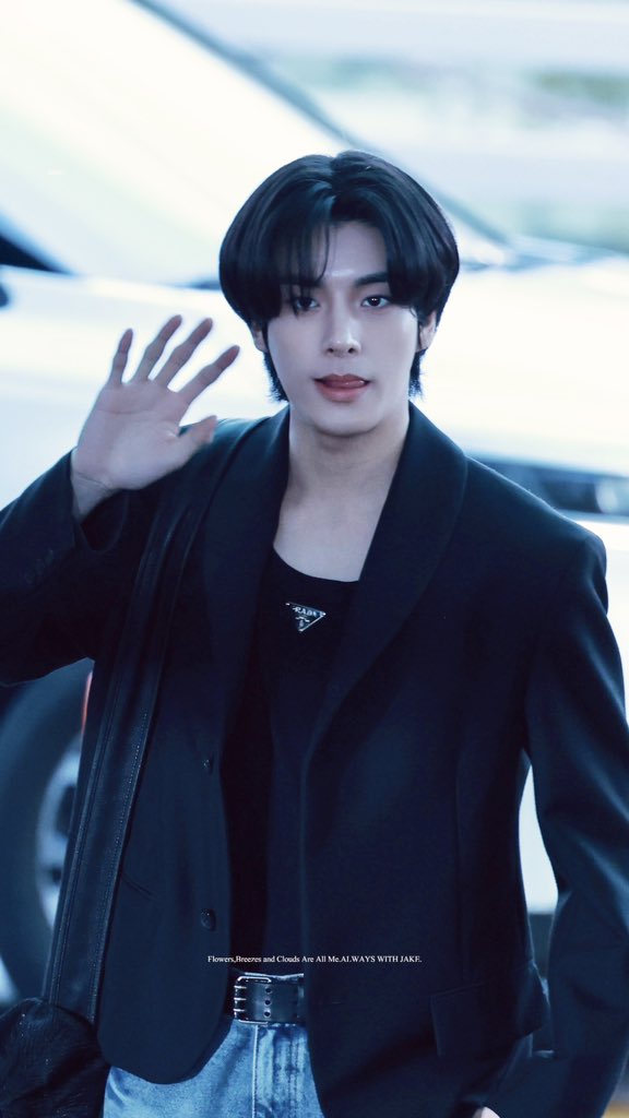 WithJEverAfter_'s tweet photo. 240104 ICN HQ
🖤
#ENHYPEN_JAKE 
#제이크 #심재윤 #엔하이픈 #JAKE #ENHYPEN #ジェイク
#沈载伦 https://t.co/rG07cAtU58