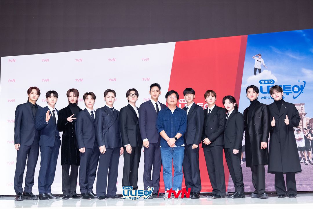 tvN_Asia's tweet photo. <NANA TOUR with SEVENTEEN> Press Conference~ ✈️
Are you ready for the premiere? 💎

#NANATOURwithSEVENTEEN 
Premieres 5 Jan | Every Fri 20:00 (GMT+8)

Subtitles available: English, Chinese, BM, BI
Regions available: 🇭🇰🇮🇩🇲🇾🇲🇻🇲🇲🇵🇭🇸🇬🇹🇼

#tvNAsia #BestKoreanEntertainment https://t.co/xQTre4jBsD
