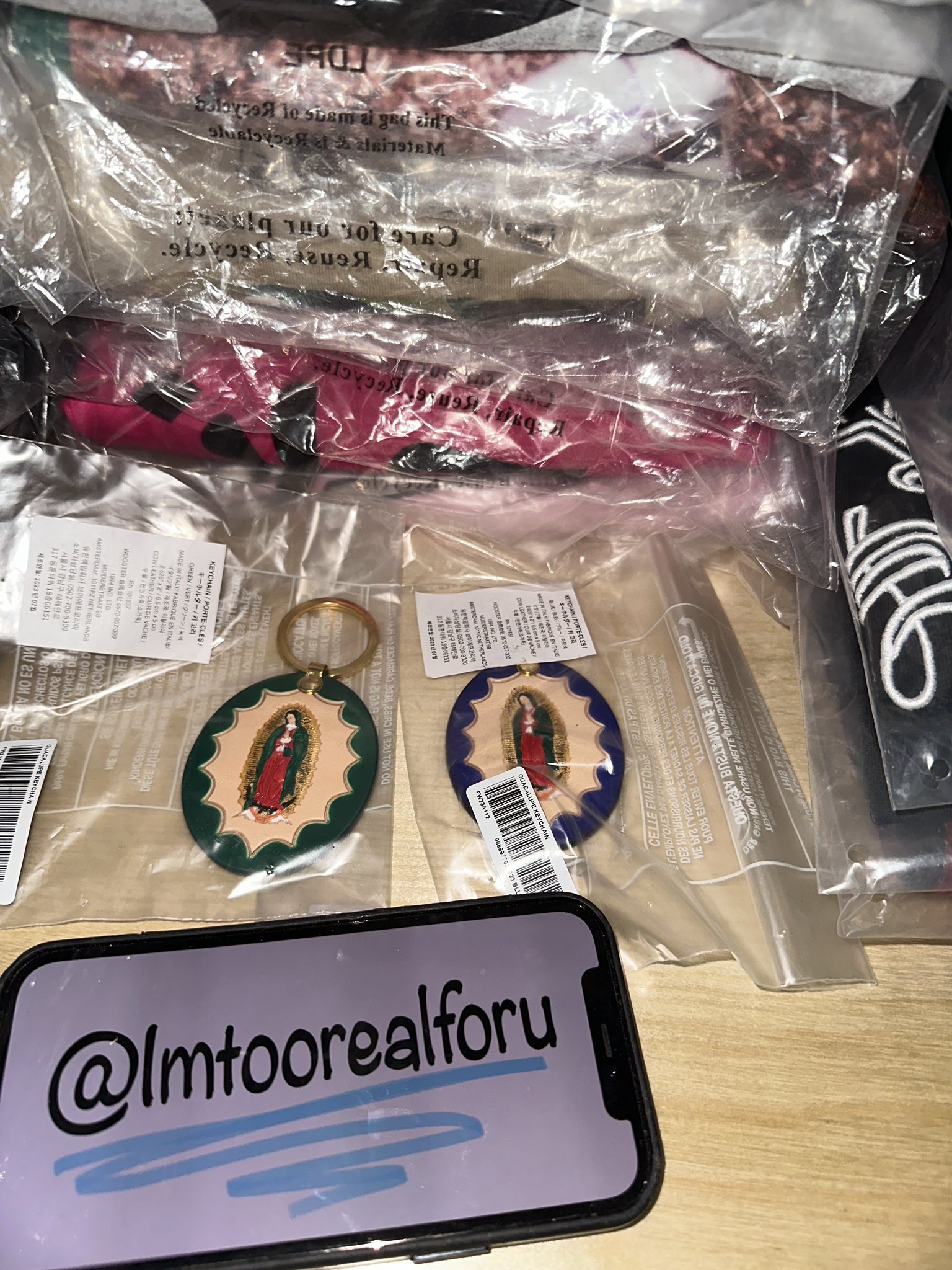 Supreme しょぼかっ Guadalupe Leather Keychain Supreme しょぼかっ Guadalupe Leather Keychain