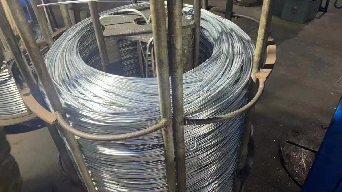 Max59277522's tweet photo. #wire #giwire #galvanizedwire #steelwire #electronwire #wirerod #zincwire #nailwire #ironwire #bindingwire #factory #manufacture

BWG 16 18 20 21 22 High Tensile Carbon Galvanized Steel Wire 17/15 Oval Zinc Coated Galvanized Steel Wire Price

WhatsApp/ Wechat +86 183 8798 7667 https://t.co/gzYdP9PWep