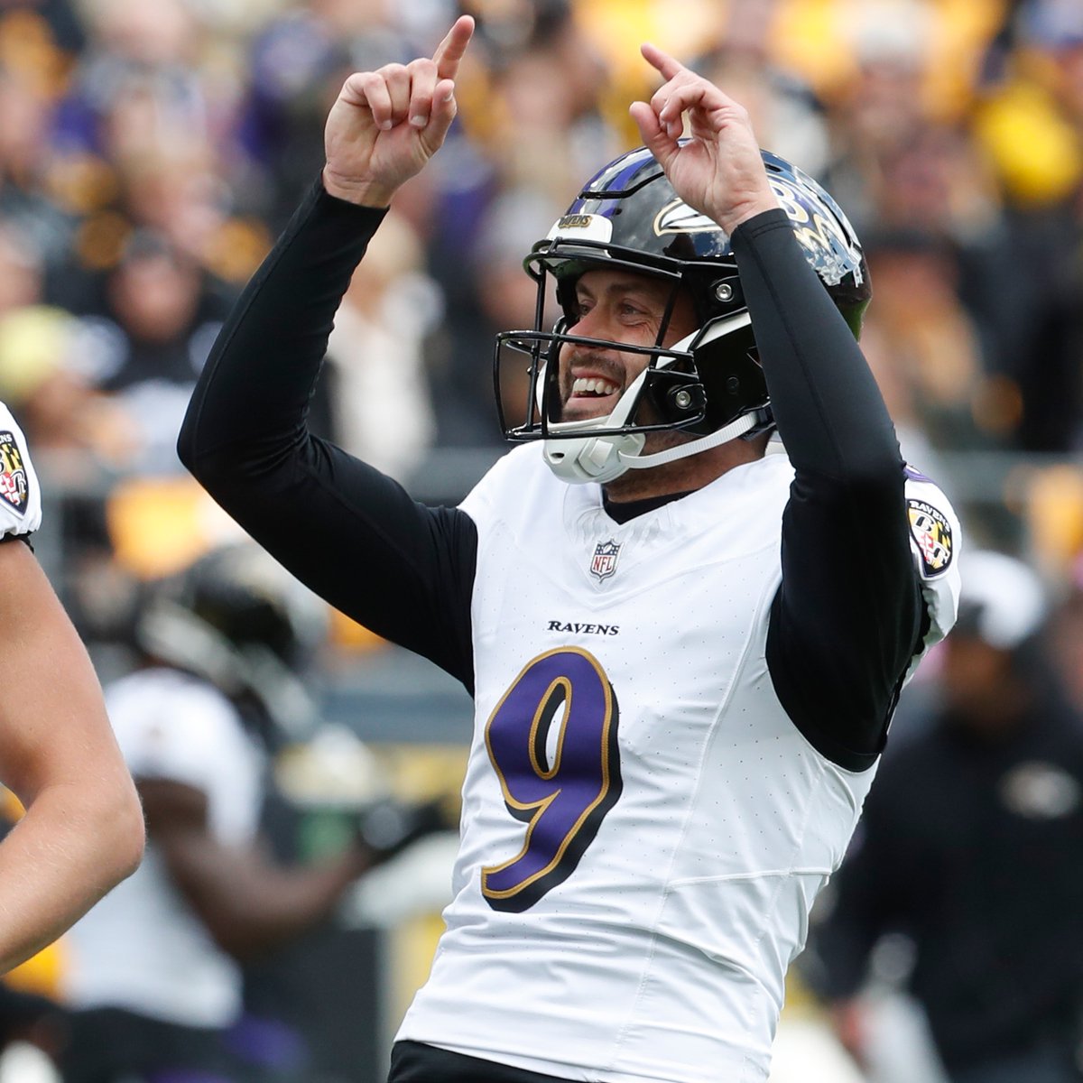 HardRockBet's tweet photo. 2023 stats:

Hopkins                           Tucker
33               FG Made         31
91.7          FG Make %       86.1
8 for 8        50+ FG           1 for 5 

How did Dustin Hopkins not make the Pro Bowl? https://t.co/UPyzWeIiuO
