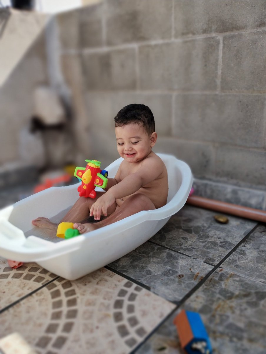 ivanacorzo's tweet photo. El se refresca !!!! https://t.co/ZcZCIHnBQZ