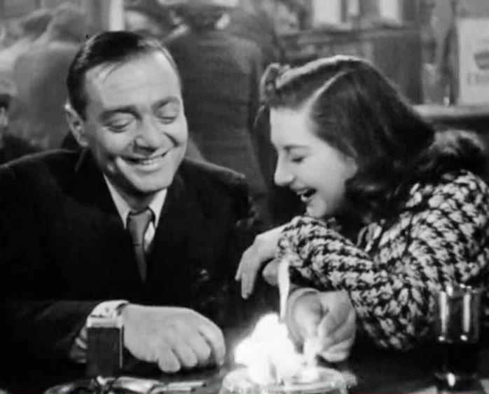 analgesicsleep's tweet photo. Also, Peter Lorre and Joan Lorring should have been a couple in more films because they’re adorable together 
#FilmNoirClub #TheVerdict #ThreeStrangers #PeterLorre #JoanLorring https://t.co/u5rNeafIwU