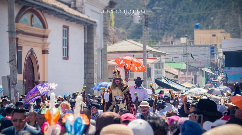 riobamba's tweet photo. LA TRADICIÓN SE MANTIENE. Este #06deEnero visita #Lican #Riobamba
Te invitamos a ser parte de esta celebración que convoca a miles de personas alrededor de todo el país. https://t.co/Q6pqi9Dn3h