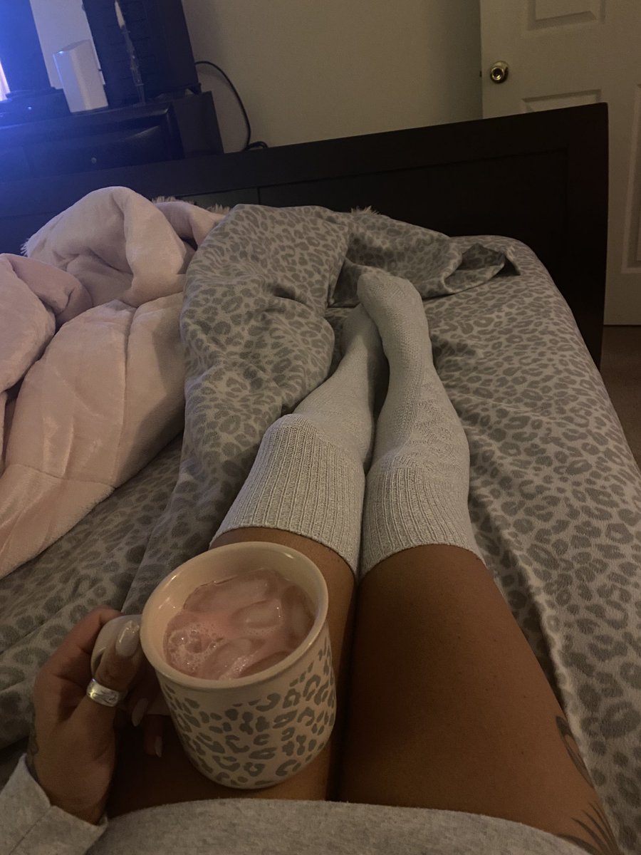 warrior19RN's tweet image. These legs are gonna be hungover tmrw😜…#AfterWorkWorkout💥