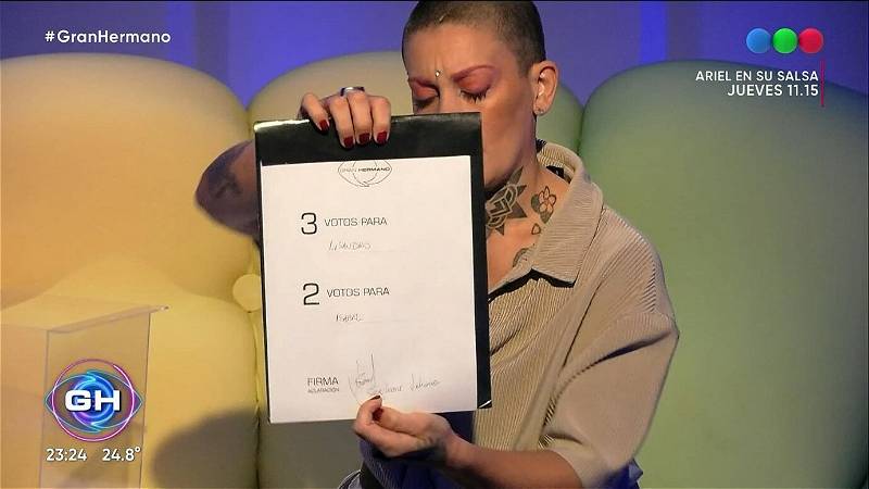 aguuuuuuuuuuu_'s tweet image. BASADISIMAAA, te amo pelada, yo no me bajo de la furianeta ni a palo
#GranHermano #Furianeta