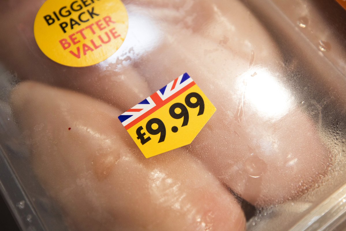 UK wants clearer food labels as part of support for its farmers bloomberg.com/news/articles/… via @CeliaBergin