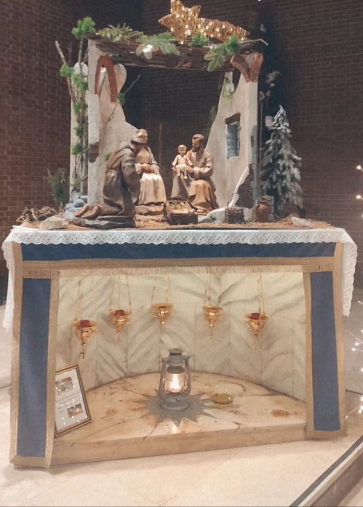 El viernes pasado tuvimos la Luz de la Paz de Belén en nuestra parroquia🕯️
Acogimos con mucha ilusion y alegria la luz que queremos que nos acompañe esta Navidad, para asi tambien prepararnos para el nacimiento de Jesus ❤️
<a href="/pspedrobautista/">ParroS.PedroBautista</a>