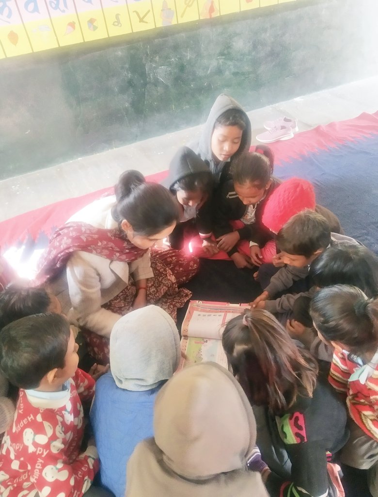 Ronak_choudhry's tweet image. आत्मविश्वास से भरे मासूम बच्चों को सीखाते हुये हम भी बहुत कुछ सीख जाते हैं !!😊
#Teacher_life