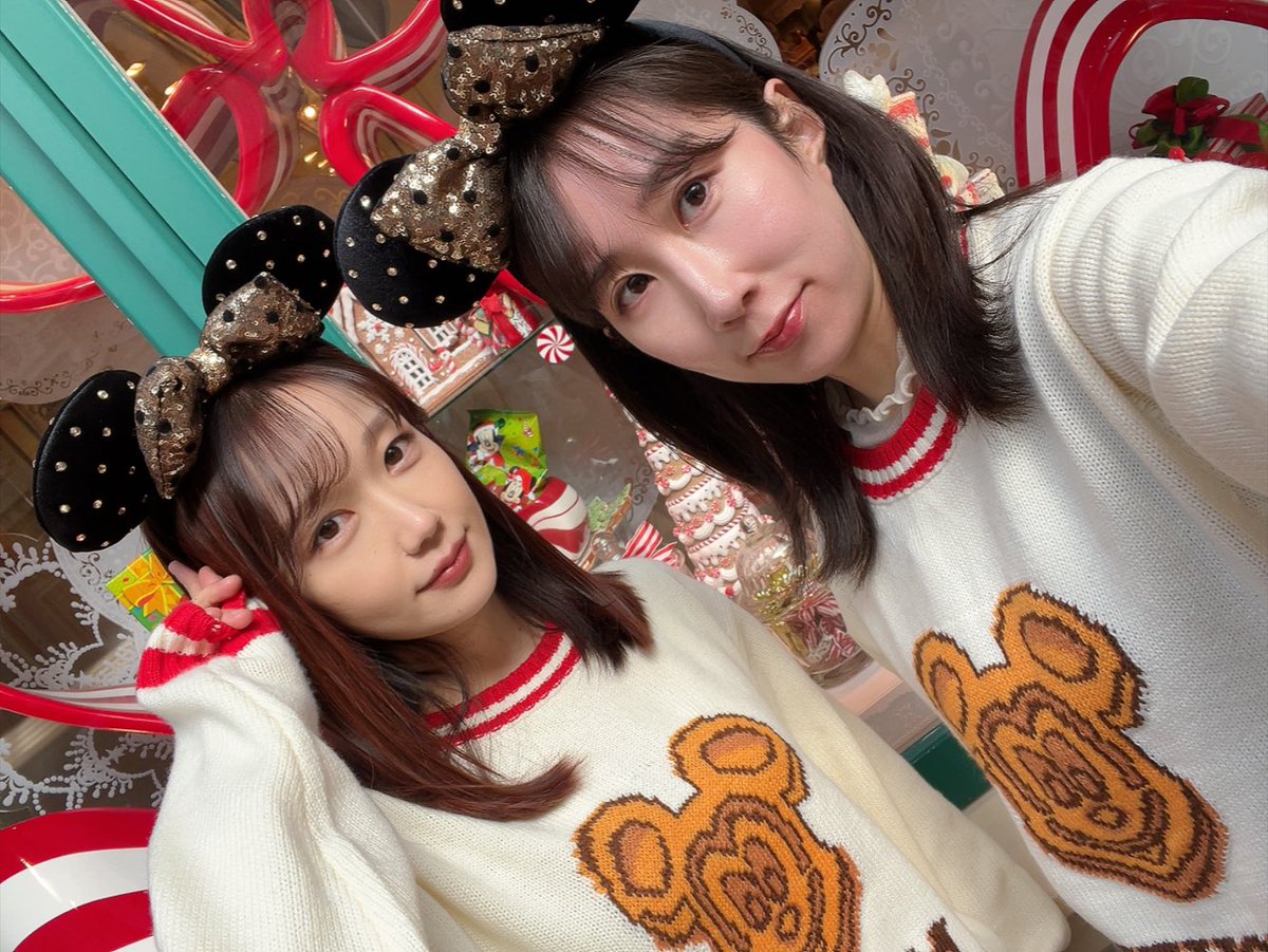 esuka1006's tweet photo. きりちゃんとディズニーランド🏰
ミッキーワッフルおそろっちコーデできたし、憧れだったクラブ33に行けて幸せすぎた〜！！
普段自撮りしない2人がこの日だけはたくさん撮った✨
来年は一緒に上海ディズニー行くからそれも楽しみ🙌 https://t.co/UfuTkrihx6