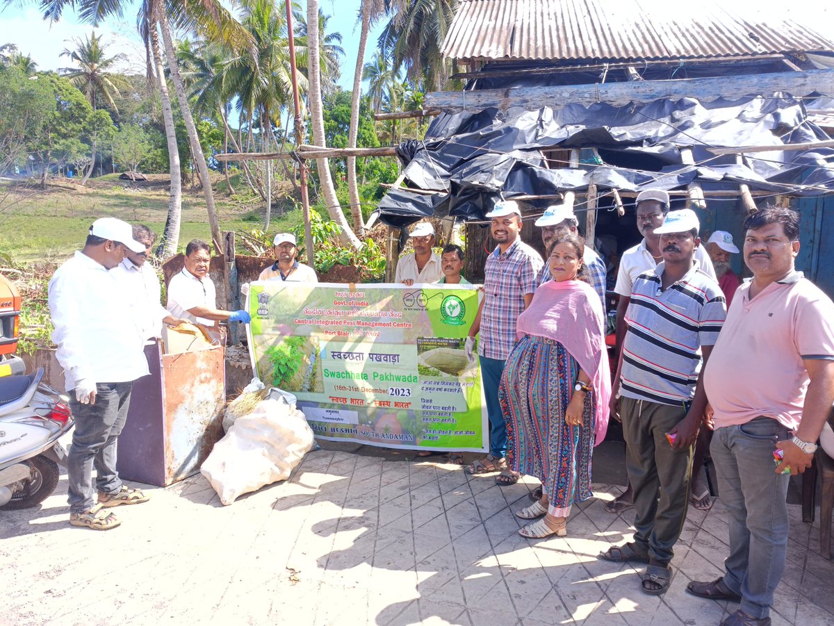 IpmPort's tweet photo. Observing "Kissan Divas" awareness and cleanliness programme at village level. #swachhatapakhwara #KisanDiwas https://t.co/oBggaxQs98