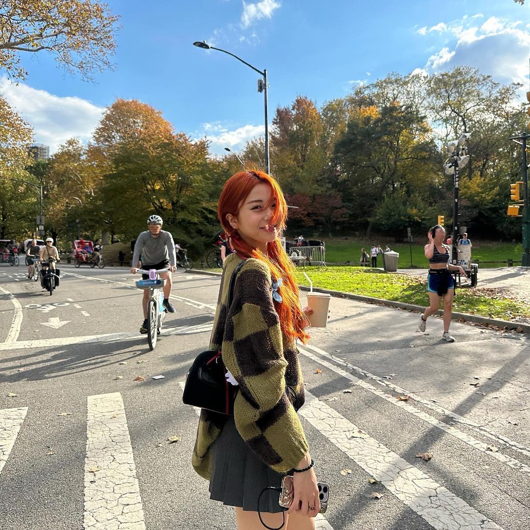 lesserafimpics_'s tweet photo. yunjin instagram update (1) https://t.co/xDr3zufer1