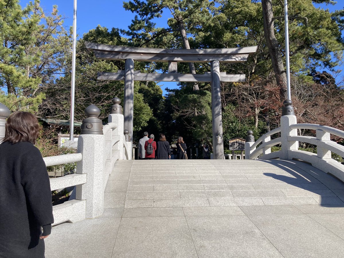 Shindo_figure's tweet photo. 今日も神社来てます⛩️
今日は「祝」を「税」って書きそうになったんだぜ。

@aki_figure akiさんがコーラがぶ飲みできますように
も書けばよかったかしら。 https://t.co/KLHvqy6ypb