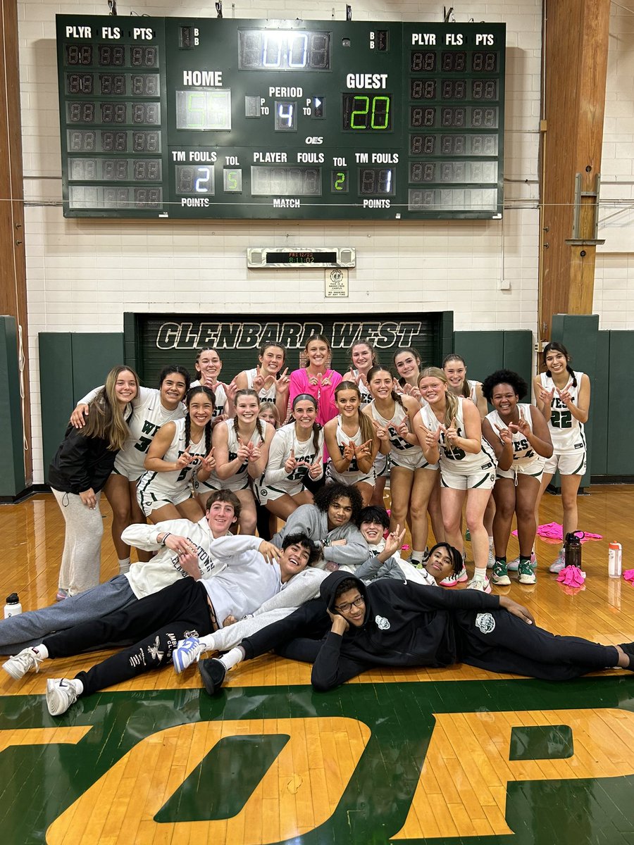 That’s a program 🧹🧹🧹 vs OPRF as we enter winter break! Thanks for the support tonight!! We hope you all have a wonderful holiday!! And we will see you all on January 3rd for our Ballin’ for a Cure game! Have a wonderful holiday!
