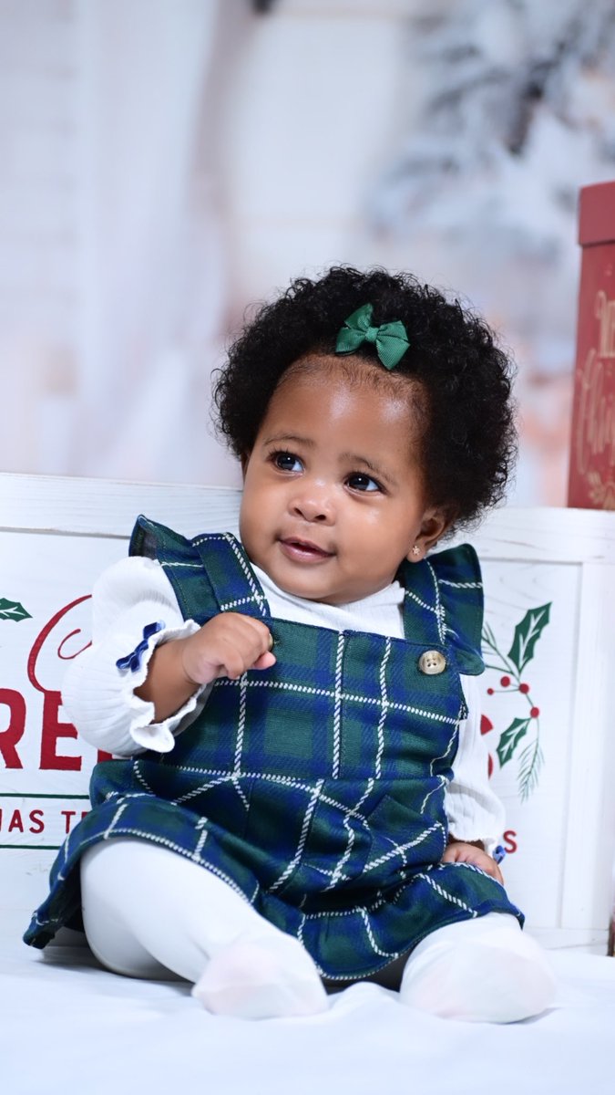 ciyaahFINE_ASS's tweet image. Make my wish come trueeee , all i want for Christmas is YOUUUUU 😭😭😭🥰🥰🥰🥰🥰🥰😍😍😍😍😍😍. 

#WynterReign #FirstChristmas #6monthsold