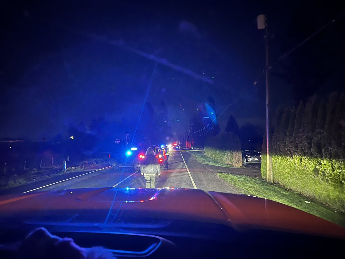 88F250's tweet photo. @AM730Traffic Abbotsford on Marshall Rd between Mt. Lehman and Ross Rd is closed both directions, EB and WB. Police incident. Turning traffic around https://t.co/HGLmPxnJye