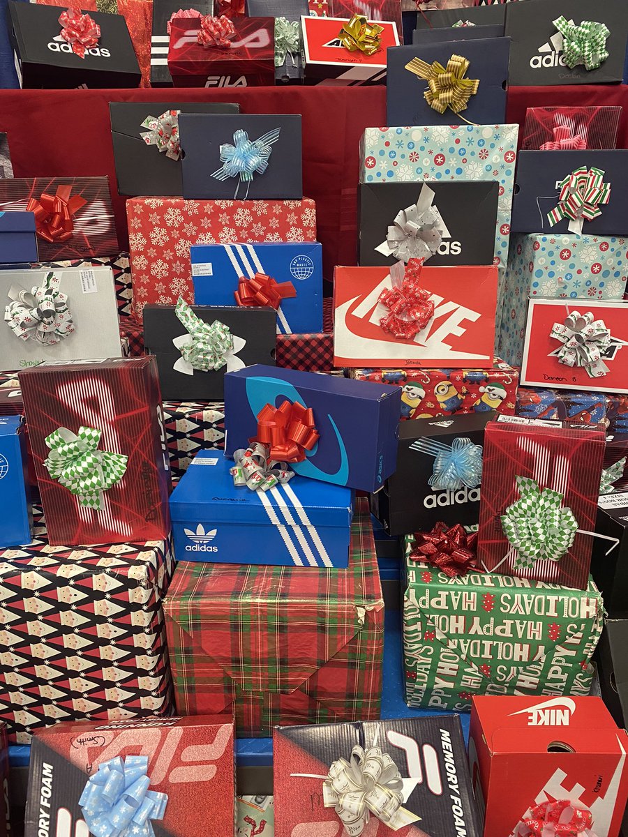 M S. V A L E N T I N E tweet media