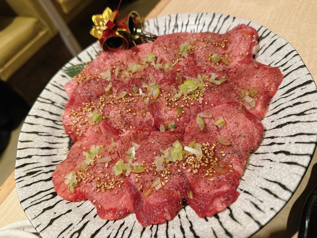 AmodoThimo's tweet photo. 前日スクールの生徒さん向けにタイ古式マッサージの講習会と練習会をしました🌟ご参加ありがとうございました！夜は生徒さんとお世���になっているセラピストさんを呼びにぎやかに焼肉忘年会〜！！
#タイ古式マッサージ #中目黒スクール　#焼肉忘年会 https://t.co/I1aqw1xQY9