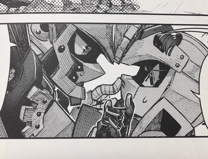 モノクロも綺麗に印刷されてるし、写真だと分かりづらいけどカラー本の黒の発色が綺麗で今、心がぴょんぴょんしてる。 