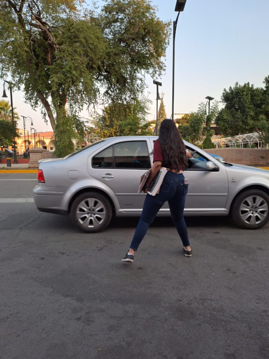 fabiolalucatero's tweet photo. Seguimos recorriendo nuestro municipio, y el día de ayer tocó en la plaza constituyentes; dónde transmitimos el mensaje de nuestra precandidata la Dra. @Claudiashein vamos por el proyecto de la construcción del segundo piso de la transformación 🇲🇽👊🏻
#ConClaudia #FGL #HayRelevo https://t.co/2sWJRBtgvZ