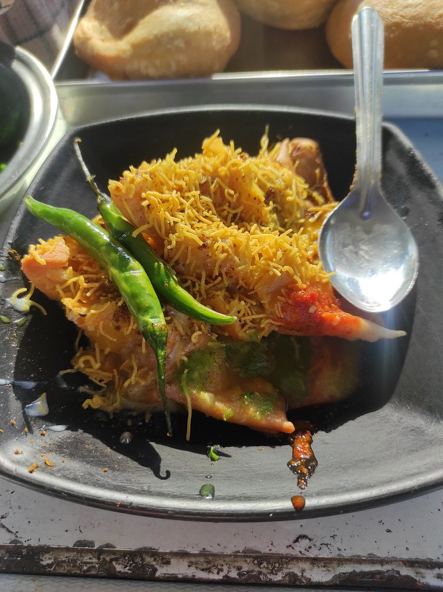 PriyaPinja30800's tweet photo. #samosa #samosachat
I'm dating myself. Will society accept me?🙄👀😶🙃 https://t.co/HSkRafaifQ