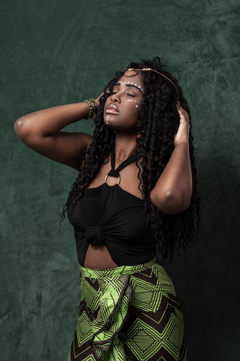 emilly aisha tweet media