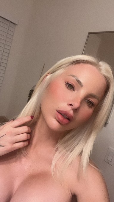 Bath time 🙃 https://t.co/4Jm9kg0Jky