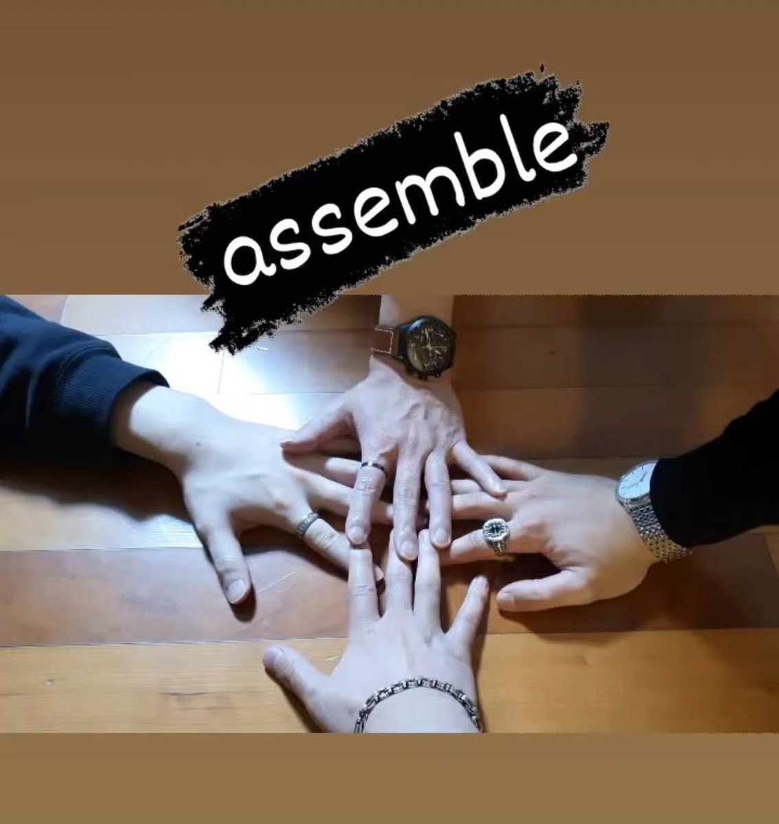 exfavila's tweet photo. 인기현상!!! https://t.co/xdMNk5oKcD
