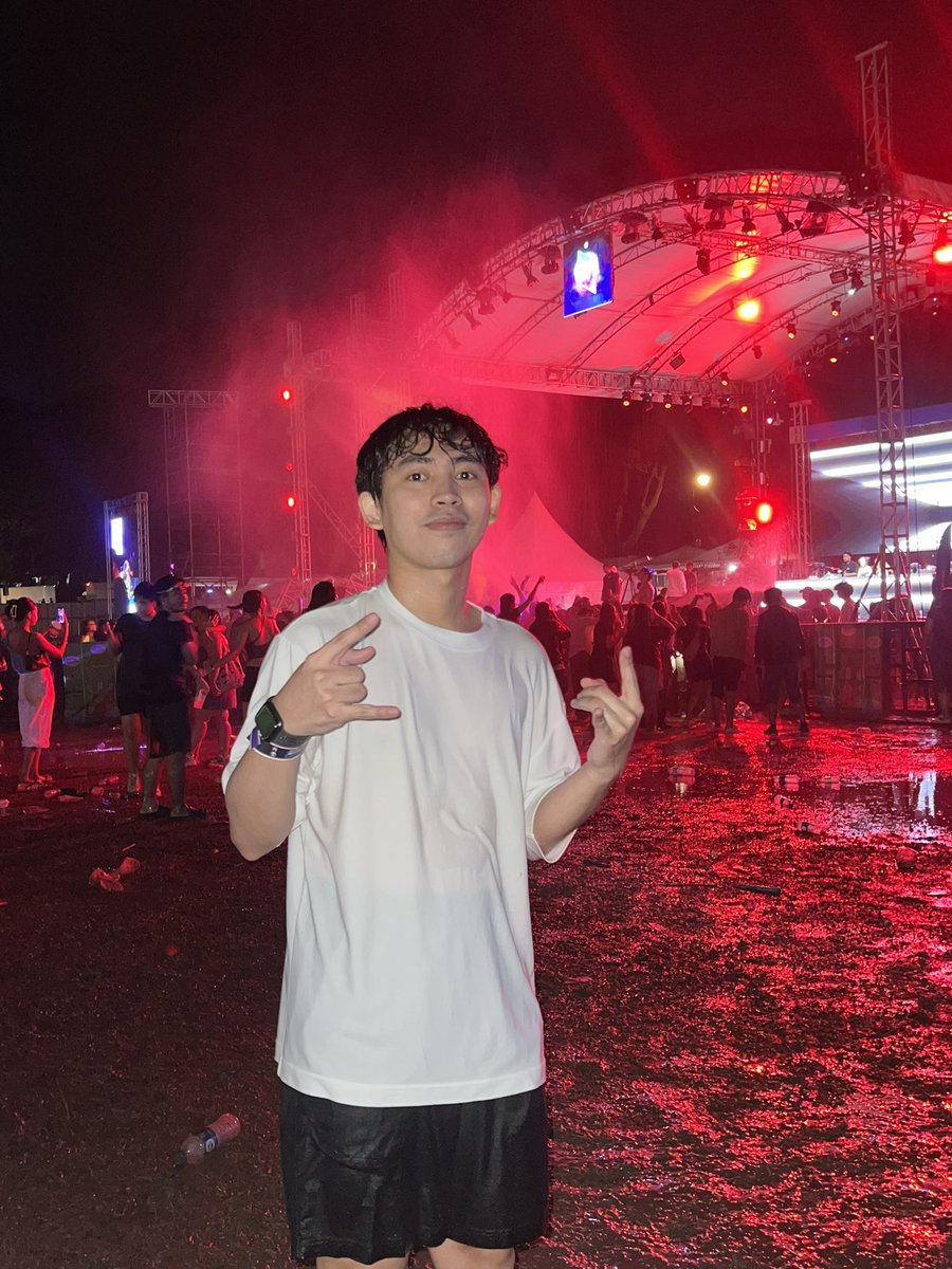 jannrryy's tweet photo. Wag naman sana ako magkasakit masyado ko inenjoy Maskipaps HAHA #UPDiligan #Maskipaps2023 https://t.co/P4MThqvsgv