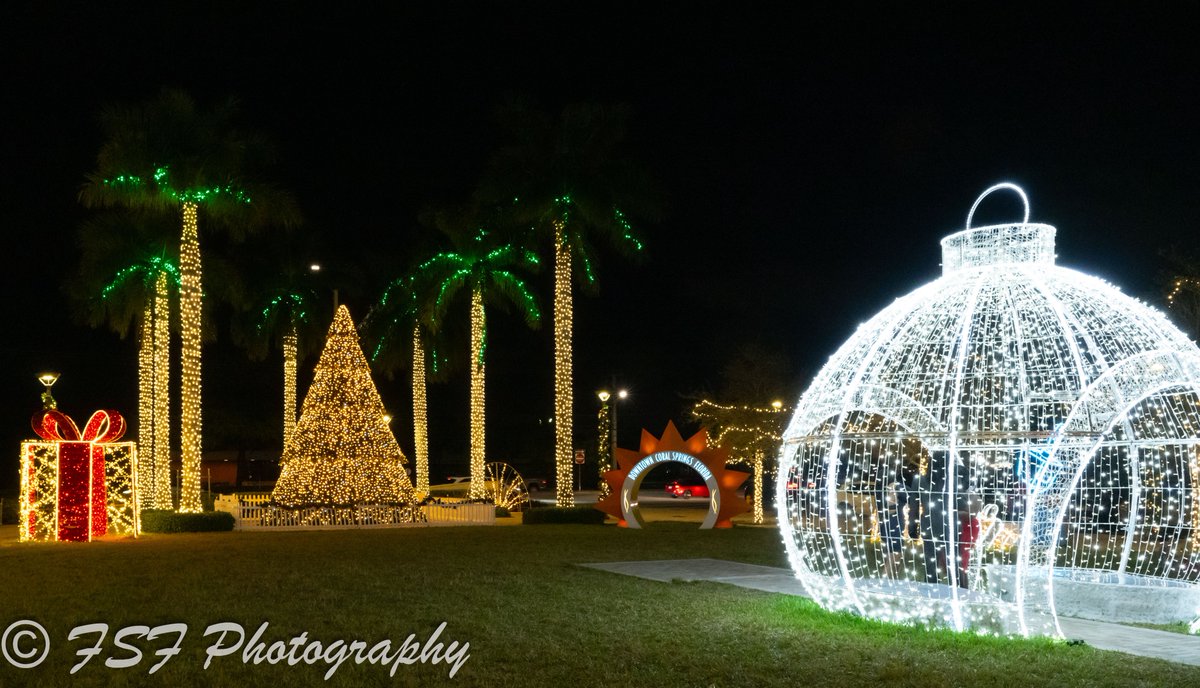 Finally made it out to the Coral Springs tree, with my new Z8!

#nikonphotography #coralsprings #christmas #family #tripodselfie #holidays #fsfphoto