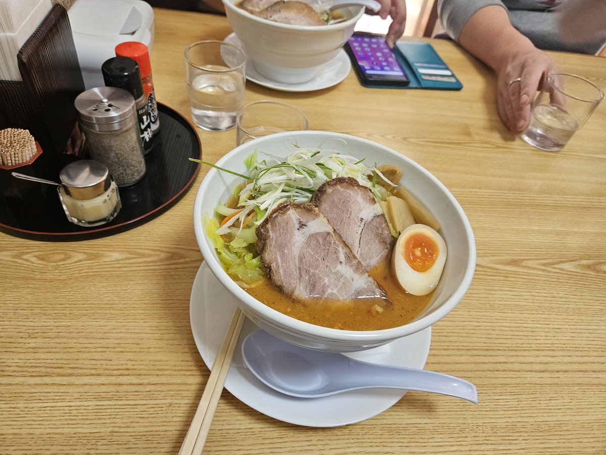 sinnsoku_'s tweet photo. 25000円のラーメン
#psports https://t.co/aJWsoGCUVX