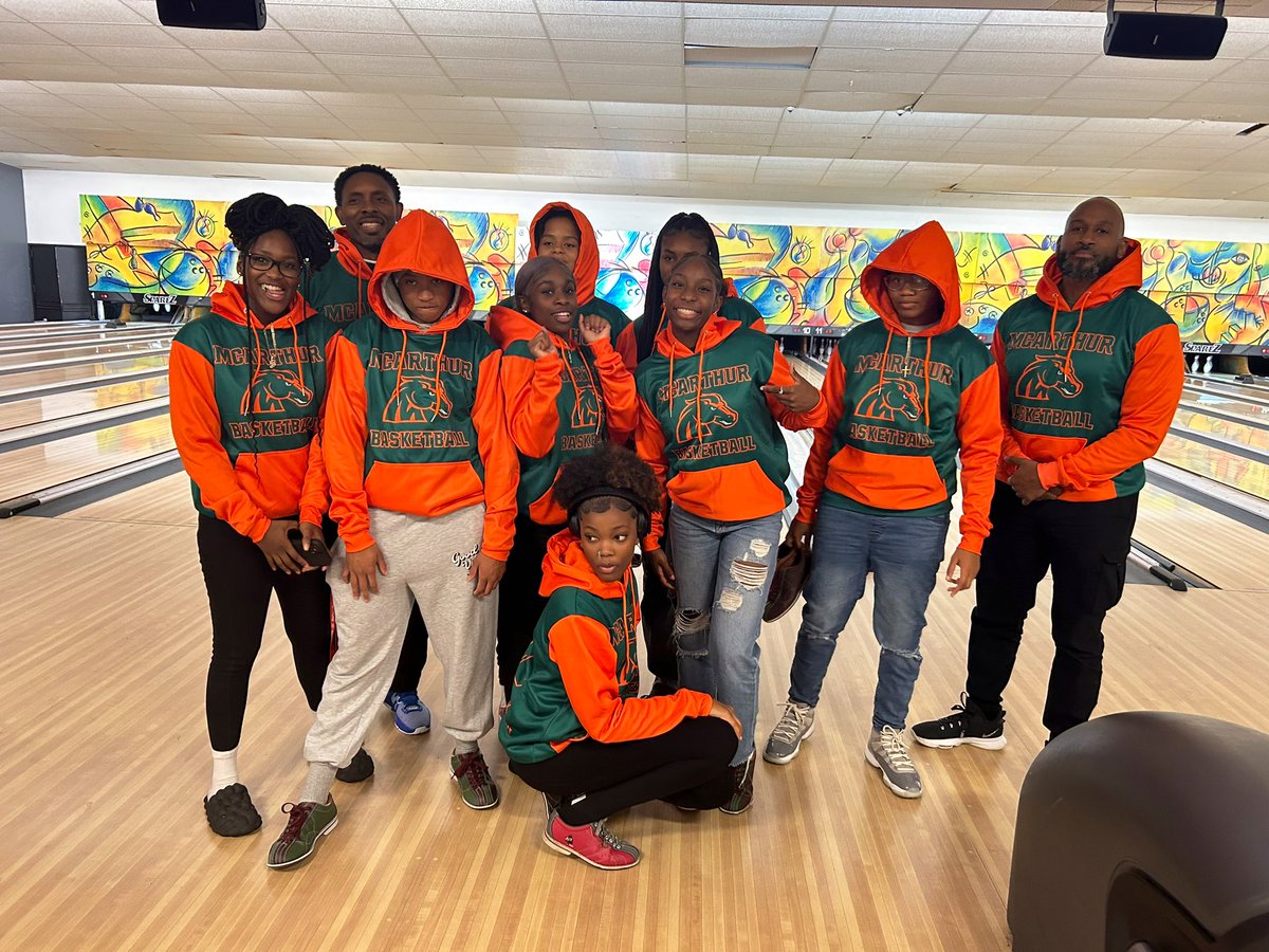 Holiday Bowling with Girls Basketball. Thank you Coach Fisher @McArthur_HS @Mr_P_MCA @sga_mca @SGA_at_McA @MCA_Hoops @McArthur_GBB