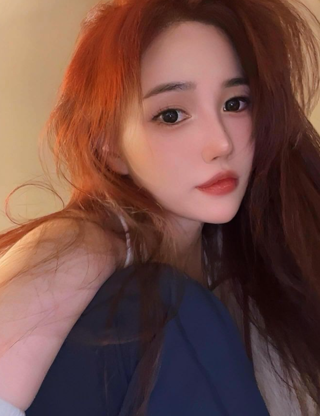 EmmaEffie8's tweet photo. 好想被颜射 有没有想玩射屏的 https://t.co/FKgcFcSpBM