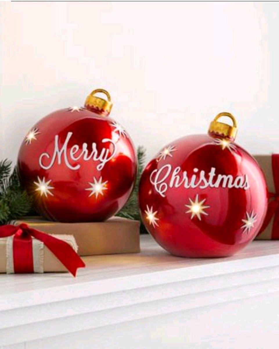 #MerryChristmas and #HappyHolidays! 
🎄❤️🎁☃️🤗
.
#FelizNavidad  🎅❄️🦌
#FelicesFiestas 
.
#xmas #christmas #GëzuarKrishtindjen
#FelizNatal
#EidMiladMajid
#WesołychŚwiąt
#BuonNatale
#JoyeuxNoël