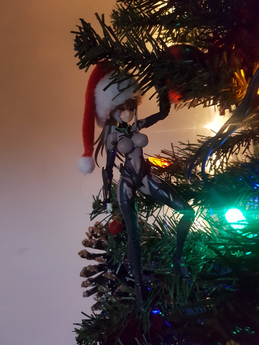 TheLocalBard's tweet image. Some pictures of the Assassin in my Christmas tree~

#SnailShellStudio #SnailShellAssassin #Assassin #ChristmasTree #MerryChristmas #HappyHolidays #ToyPhotography @wozhike