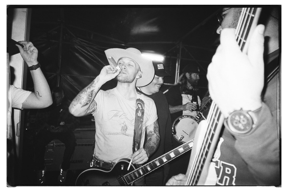 Zach Bryan tweet media