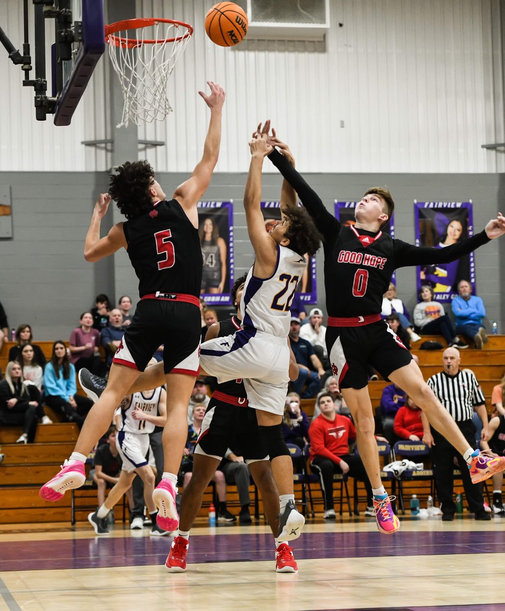 CullmanTribune's tweet photo. PREP BASKETBALL: Rickard’s game-winner lifts Fairview over Good Hope 72-69, Maddox sets county scoring record in 75-32 win https://t.co/PVdmeVUPwh https://t.co/thwFFLxY8Y